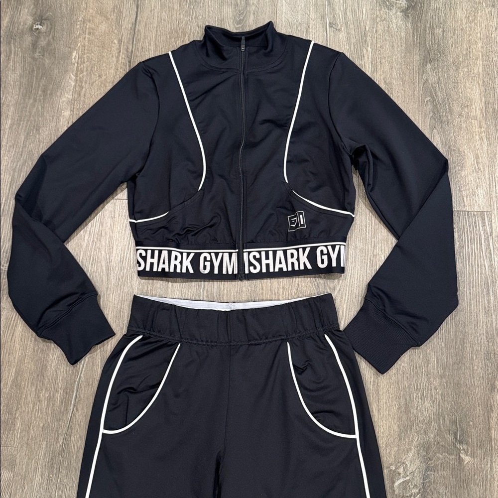 Gymshark Black Track Set Jacket + Pants - Picture 2 of 6